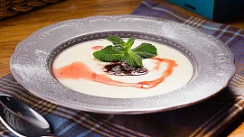 Norsko na talíři: Norové si pochutnávají na rybách, zvěřině nebo speciální sladké kaši