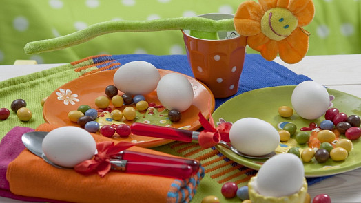 Velikonoce 2024: Otevírací doba obchodů a prázdniny pro děti. Naplánujte si volno už teď!