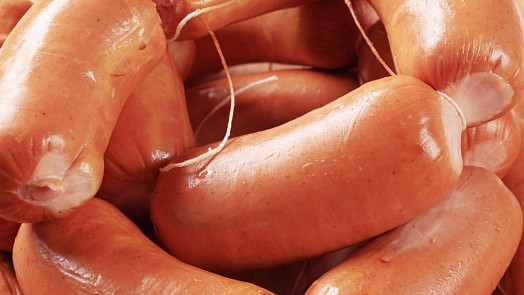 Lidová klasika pod lupou aneb Proč „buřt“ není totéž co špekáček a jak se nespálit při výběru? Tohle si hlídejte!