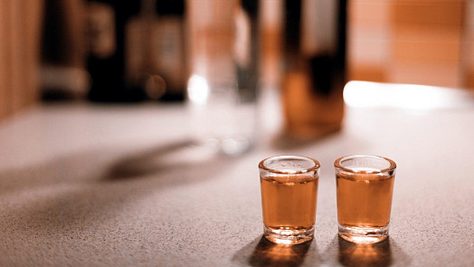 České rumy, co vůbec rumy nejsou: Některé mají málo alkoholu, jiné hodně cukru. Nenechte se napálit!