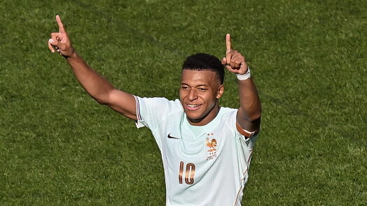Kylian Mbappé má slabost pro speciální špagety, jinak jí šest menších jídel denně a hlídá si cukr