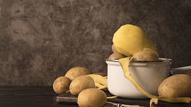 Hit internetu: Zavařené brambory vydrží až dva roky. Připravují se snadněji než okurky, chutnají lépe než jiná zelenina