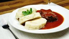 Domácí knedlík? Žádný problém! Osvědčené rady promění jeho přípravu ve snadný úkol