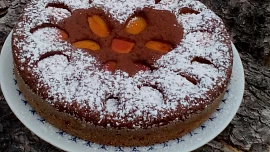 Cukety na sladko: Upečte si cuketové řezy s mákem, biskupský chlebíček nebo mini dortíčky s krémem