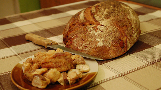 Upečte si domácí chleba: Vyzkoušené rady a tipy, co dělat a čeho se vyvarovat