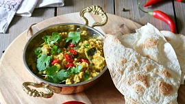 Letem světem: Indický dhal rádi vaří esa jako Kamu či Zdeněk Pohlreich. Naučte se to i vy!