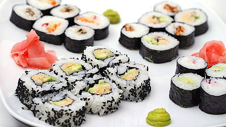 Snadný návod na výrobu domácího sushi: Japonskou dobrotu hravě zvládnete!