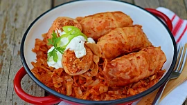 Nevíte, jak využít zelí? Zkuste holubky! Plněné zelné listy chutnají skoro celé Evropě