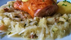 Úsporné vaření podle Anuše Kejřové: Ochutnejte zelí z brukve nebo nudlový nákyp s čokoládou