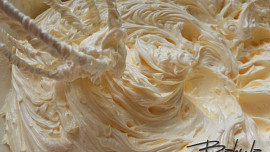 Naučte se bezchybný máslový krém: Rady, jak vánoční cukroví dovést k dokonalosti