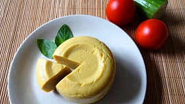 Vyrobte si domácí veganský sýr! Je to snadné, zdravé a chutné