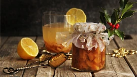 Zahřejte se domácím pečeným čajem! Tady jsou 4 skvělé recepty, které musíte zkusit