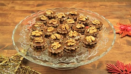 Čas na Išelské ořechy! O druhém adventním víkendu pečeme cukroví plněné krémem a marmeládou