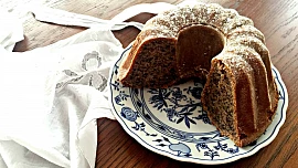 Pečte zdravě a bez lepku: Snadnou ořechovou bábovku i rýžové lívance si zamilujete