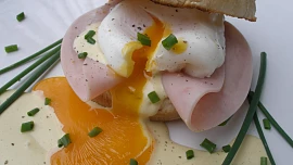 Naučte se vejce Benedikt jako profesionál! Tipy a triky, jak zvládnout vajíčka na jedničku