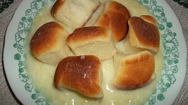 Klasiky ze školní jídelny: Jak se dělá pravé šodó na dukátové buchtičky?