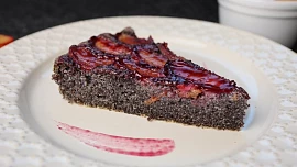 Cizinci se našich makových buchet a koláčů bojí. V mnoha zemích by za ně kuchař šel za mříže