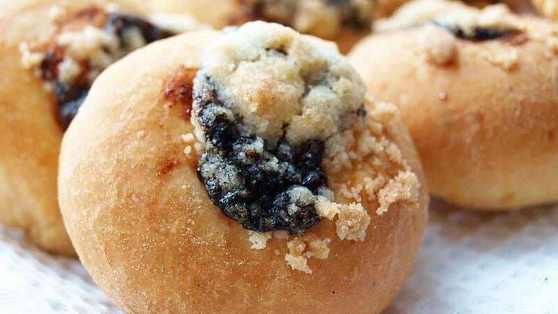 Sladké nebe v hubě: Nejlepší kynuté koláčky, po kterých se jen zapráší!