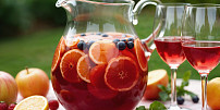 Ovocná sangria bez kapky alkoholu: Osvěžující letní nápoj plný ovoce pro celou rodinu