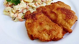 Jakou mouku zvolit do trojobalu na štědrovečerní řízky: Víme, kam zaručeně sáhnout a jak si nepokazit sváteční chvíle