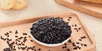 Černá rýže bývala dříve výsadou králů: Udělejte si z ní královsky dobrý dezert, který tělu dodá spoustu živin
