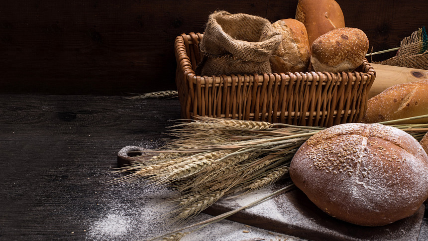 Domácí pekárna zvládne upéct chleba i mazance a taky zavaří džem. Jak ji vybrat a kolik vás to bude stát?