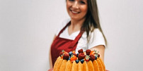 Jana z pořadu Peče celá země: Touhle bábovkou okouzlila porotu a takhle jí to sluší na farmě. Podívejte se!