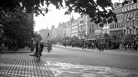 Jak se jedlo v 60. letech: Boj proti pověrám aneb Po cukru dětem kosti opravdu nesílí a pivo nepomáhá capartům v trávení