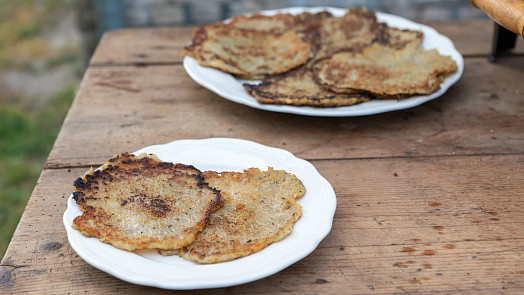 Jednodušší verze bramboráků vás nadchne: Není tak mastná, více křupe a má výraznější chuť