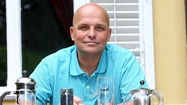 Všechno nejlepší, šéfe! Zdeněk Pohlreich má 65 let. Připomeňte si 10 jeho nejslavnějších hlášek!