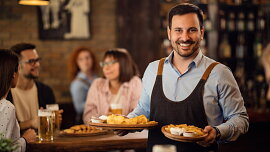 Jak otevřít restauraci v roce 2026: Náklady, povolení a právní forma
