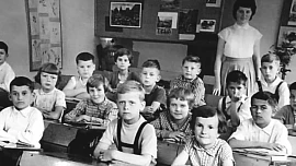 Retro okénko: Co se svačilo za socialismu? Mléko s rohlíkem ve škole, od maminky chleba s paštikou v ubrousku a jablko