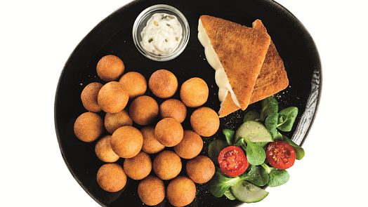 Křupavý obalovaný sýr z horkovzdušné fritézy: rychlá večeře, která potěší celou rodinu