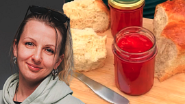 Tereza z Peče celá země nabídla recept na jahodový džem s chutí cheesecaku: Voní máslem a rumem a nikdo mu neodolá!