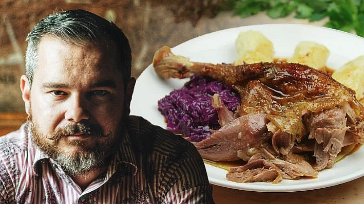 Husu na svatého Martina použijte klidně zmraženou, radí restauratér Filip Töpfer a přidává i svůj osvědčený způsob pečení