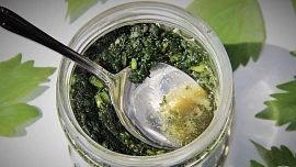 Jak na maggi z libečku jen ze dvou ingrediencí: Skvěle dochutí nejen polévky a hlavně je zcela bez chemie