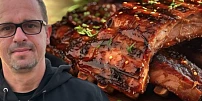 Těhotnej kuchař poradil, jak na dokonalá pečená žebra z horkovzdušné fritézy: Kouzlo je v marinování i délce pečení