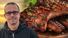 Těhotnej kuchař poradil, jak na dokonalá pečená žebra z horkovzdušné fritézy: Kouzlo je v marinování i délce pečení