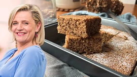 Cuketová buchta s ořechy podle Míši Landové: Je krásně vláčná, šťavnatá a má výraznou ořechovou chuť, říká cukrářka