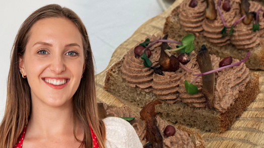 Paštika z pečené hlívy podle Adély: Pochoutka, která vyhrála Foodblog roku, voní houbami, česnekem a bylinkami