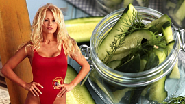 Pamela Anderson má vlastní značku nakládaných okurek: Skleničku za skoro 800 Kč si ale moc lidí nekoupí