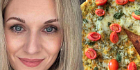 Máma dvou holčiček vaří rychle a zdravě: Tuhle pizzu z cottage sýra s rajčátky máte do půlhodinky na stole, říká foodblogerka