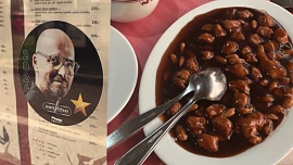 Vyrazili jsme do restaurace Asie z Ano, šéfe!: Česká čína stále frčí, zde už přes padesát let. Není divu, umí ji tu skvěle a za fajn cenu