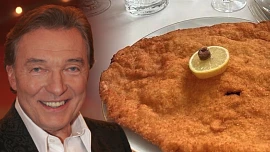 Karel Gott miloval pravý vídeňský řízek: Připravte si ho tak, jak ho měl Mistr nejraději, křupavý a šťavnatý