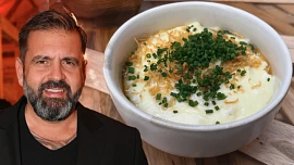 Šéfkuchař Radek Kašpárek prozradil fígl na božskou bramborovou kaši: Záleží na způsobu vaření brambor i zašlehání másla