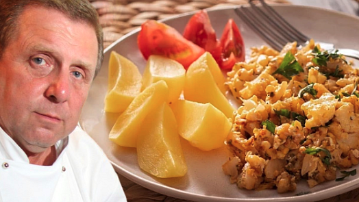 Květákový mozeček podle Jaroslava Sapíka: Květák uvařte v oslazené vodě a vejce vmíchávejte postupně, radí šéfkuchař Květákový mozeček podle Jaroslava Sapíka: Květák uvařte v oslazené vodě a vejce vmíchávejte postupně, radí šéfkuchař