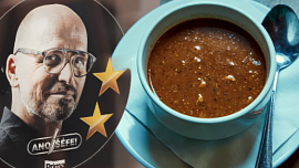 Vyzkoušeli jsme dršťkovou polévku za 59 Kč, kterou si pochvaloval i Pohlreich: V Ano, šéfe! získala restaurace dvě hvězdy Vyzkoušeli jsme dršťkovou polévku za 59 Kč, kterou si pochvaloval i Pohlreich: V Ano, šéfe! získala restaurace dvě hvězdy