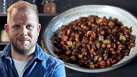 Poctivý základ na omáčky podle Petra Hajného: Díky němu vytvoříte perfektní svíčkovou i rajskou, říká šéfkuchař