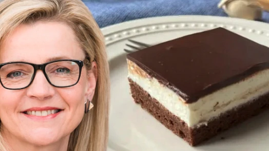 Míša Landová nabídla recept na luxusní dezert: Míša dortík bez másla chutná božsky, skvělá poleva mu dodává křupavost