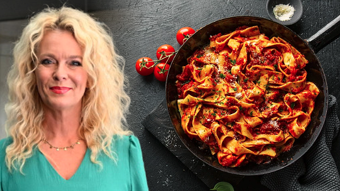 Lucie Benešová objevila kouzlo přípravy jídla v jednom pekáči.